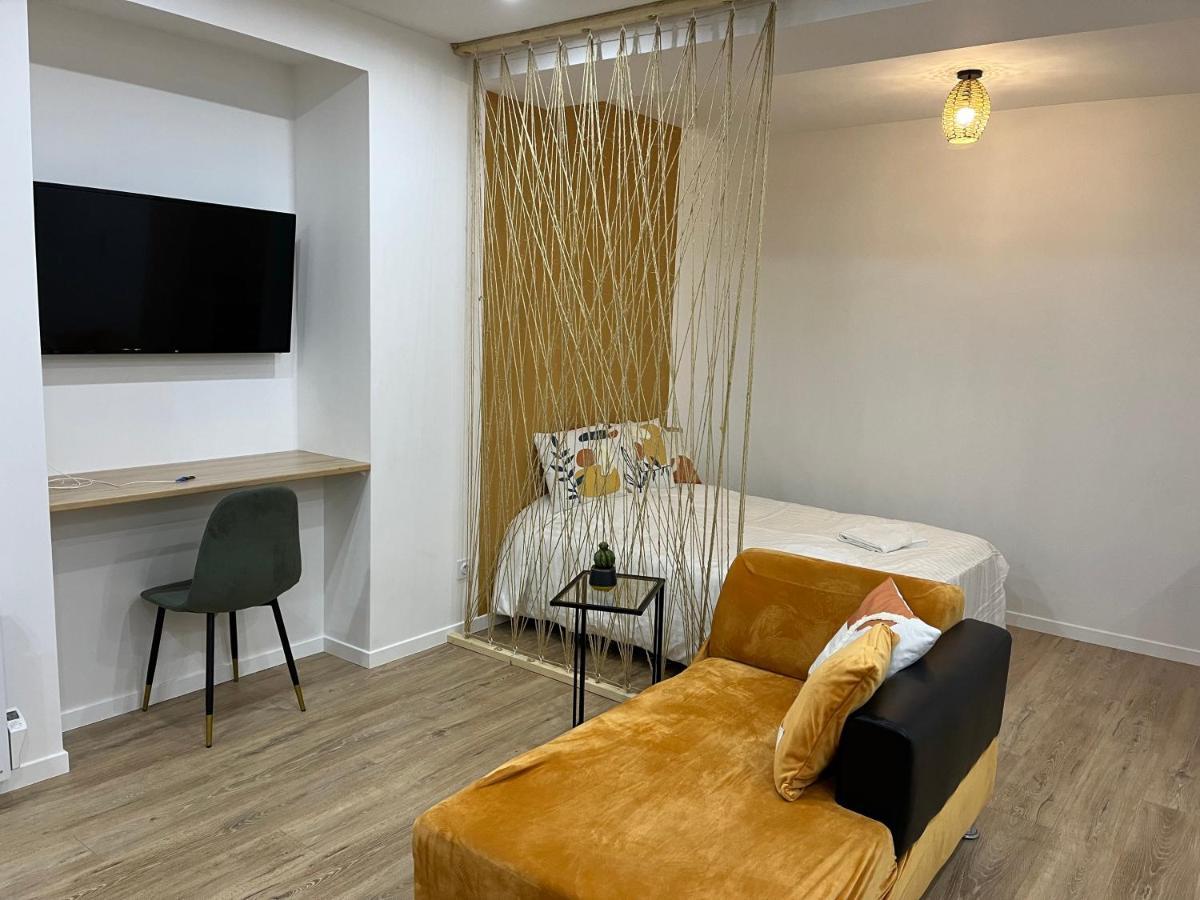 Appartement Luxe Jaune Saint-Etienne  Buitenkant foto
